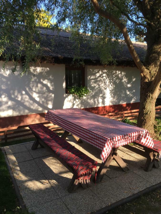 Balatonkenesei Nadfedeles Lovas Vendeghaz Villa Luaran gambar